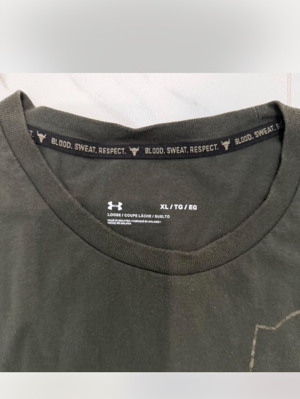 Under Armour Project Rock Men’s Black Skull Graphic Short Sleeve Tee - Picture 4 of 6